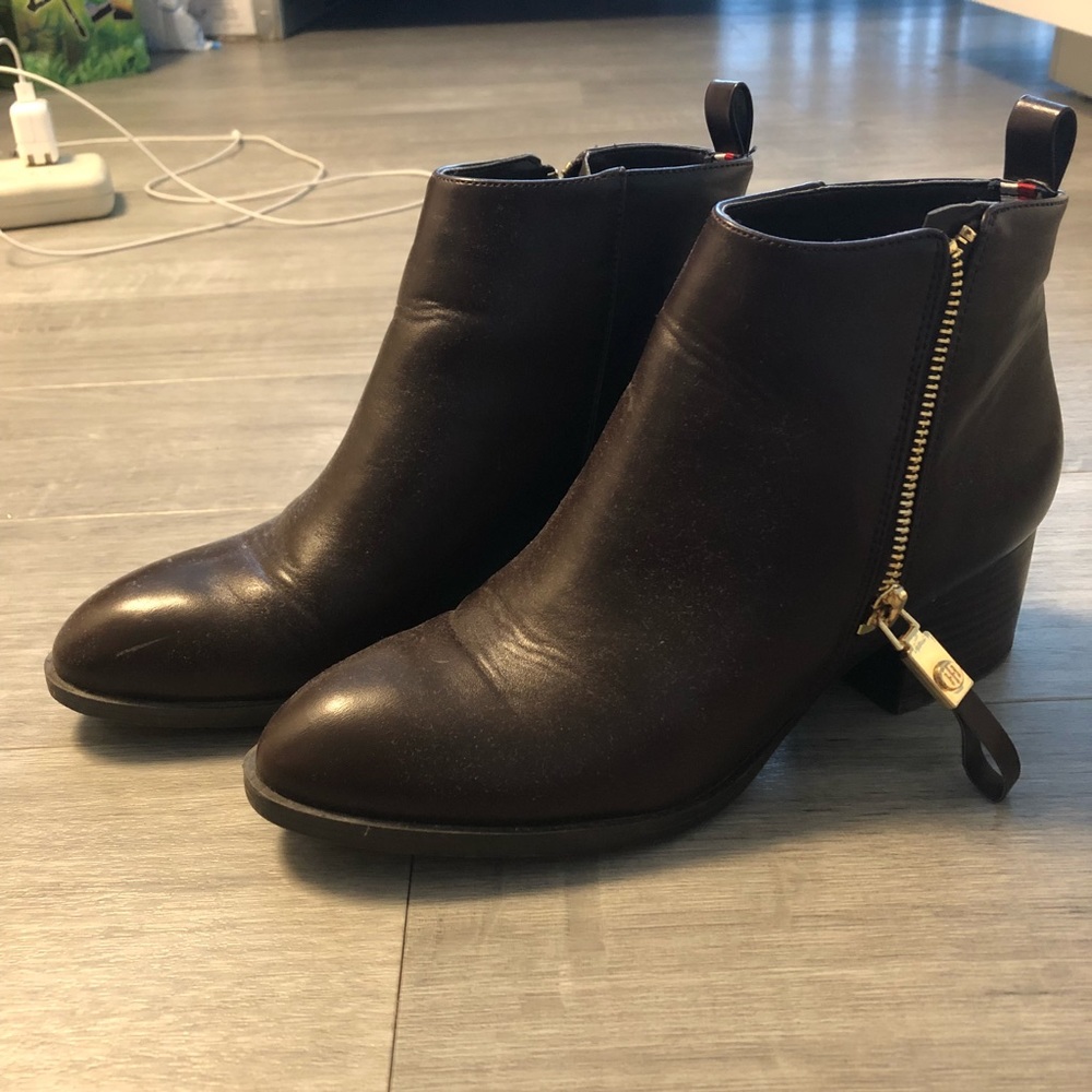 Tommy Hilfiger boots